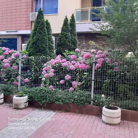 Διαμέρισμα в комплекс милениум *
