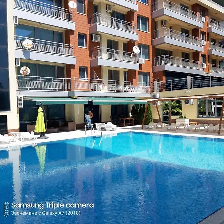 Apartment в комплекс милениум Pomorie