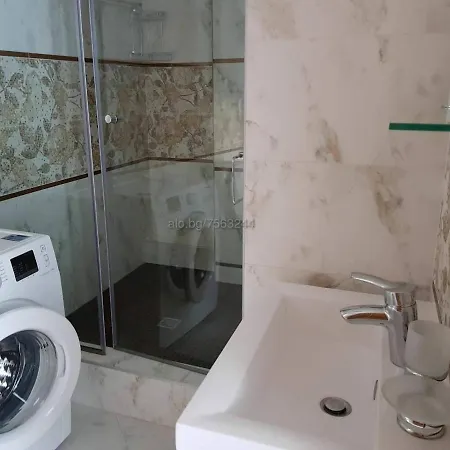 Appartement в комплекс милениум Pomorie